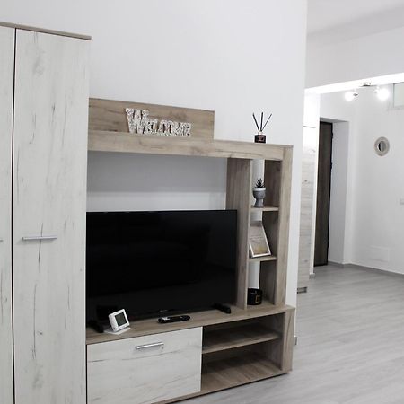 Cozy Apartments In Centre Of Suceava Near Kaufland And University Exterior foto
